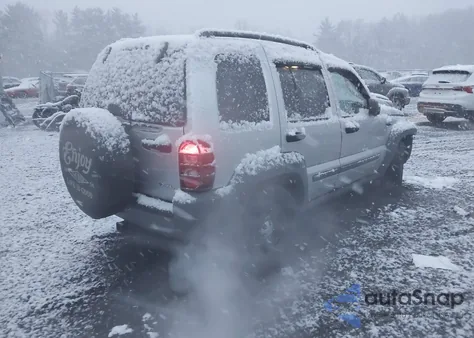 2005 Jeep Liberty Sport from USA, damaged, VIN 1J4GL48K15W504638